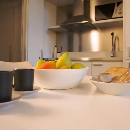 Bnbutler - Bergonzoli - Modern And Bright Near Station Daire Milano