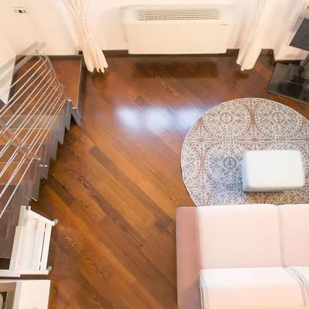 Bnbutler - Bergonzoli - Modern And Bright Near Station Daire *