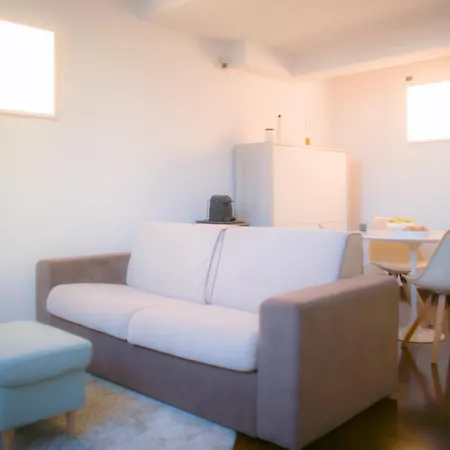 Bnbutler - Bergonzoli - Modern And Bright Near Station Lejlighed