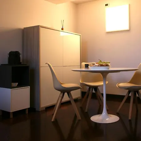 Bnbutler - Bergonzoli - Modern And Bright Near Station Lejlighed Milano
